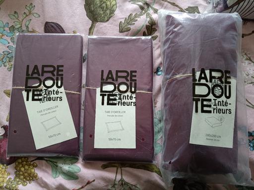 Buy & Sell Standish Wigan - Photos for super king fitted sheet with pillow cases