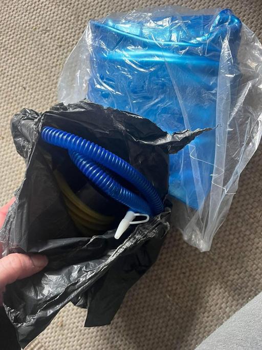 Buy & Sell Wednesfield Wolverhampton - Photos for New yoga ball and pump