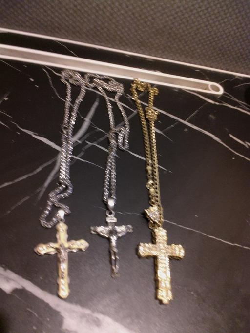 Buy & Sell Woolwich South East London - Photos for cross and chains