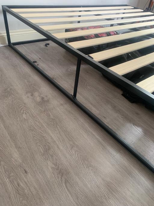 Buy & Sell Islington North London - Photos for Superking Metal bedframe