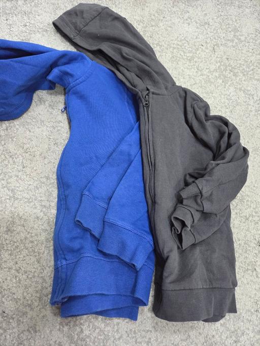 Buy & Sell Weston Point Halton - Photos for Age 3-4 hooded zip up jacket