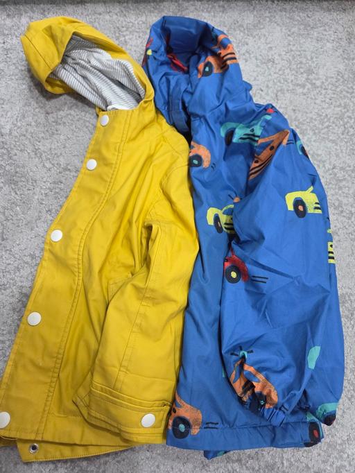 Buy & Sell Weston Point Halton - Photos for Age 3-4 anorak jackets bundle