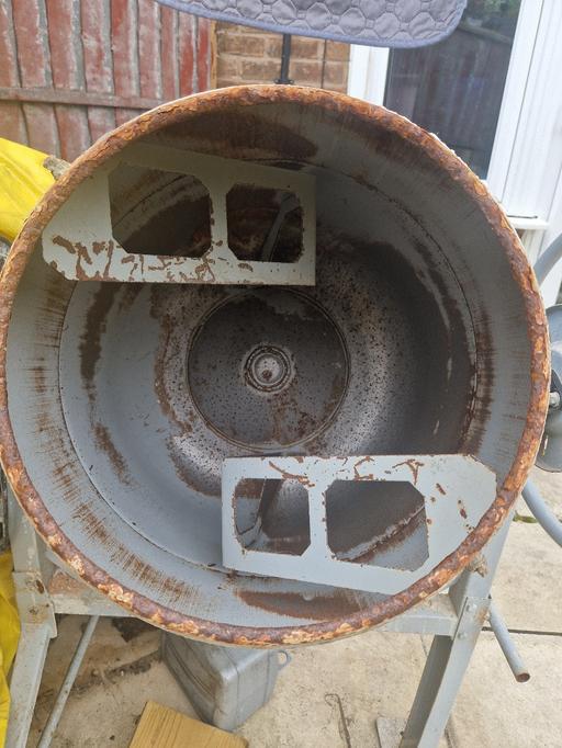 Buy & Sell Knowsley Merseyside - Photos for Cement mixer