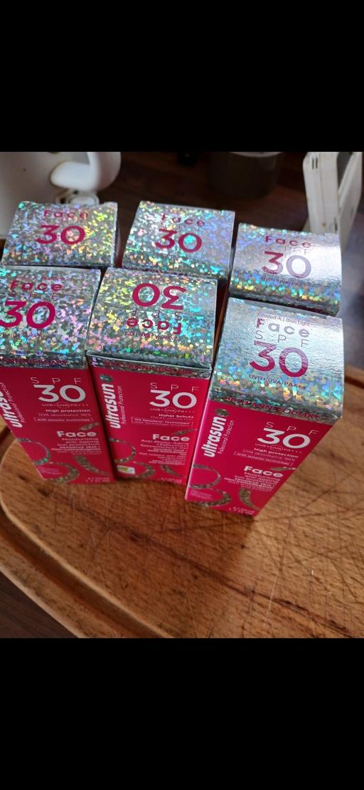 Buy & Sell Rainford Saint Helens - Photos for 6 x Ultrasun Spf 30 new 50 ml