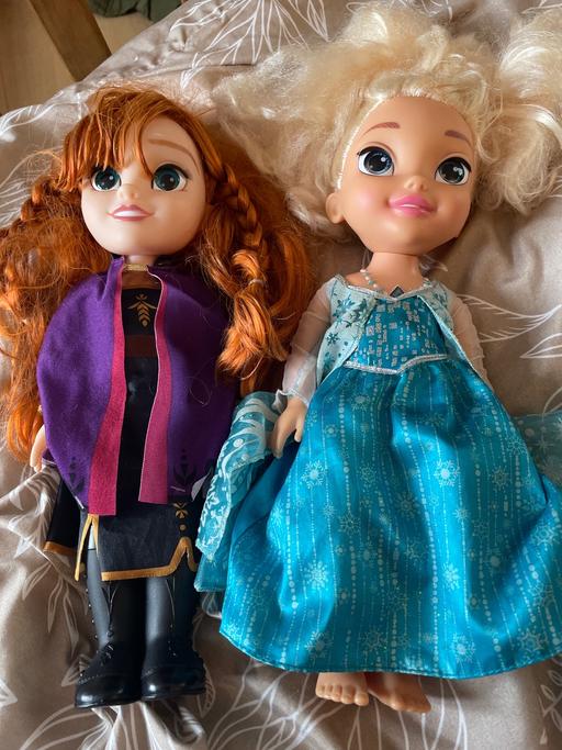 Buy & Sell Rowley Village Sandwell - Photos for Anna and Elsa frozen dolls