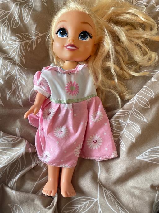 Buy & Sell Rowley Village Sandwell - Photos for Doll with pink dress
