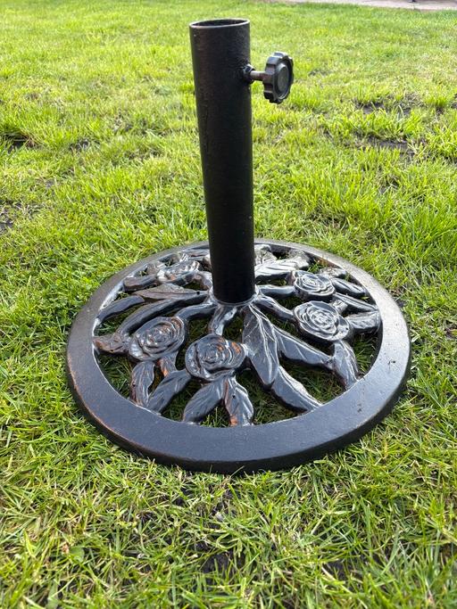 Buy & Sell Bradley Wolverhampton - Photos for Cast iron parasol