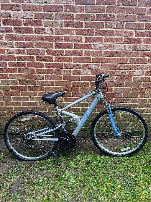 Buy & Sell Sunningdale Windsor and Maidenhead - Photos for Adult Mountain Bike 26” wheels