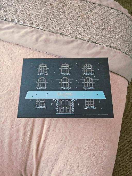Buy & Sell Newton Doncaster - Photos for Elemis strong gift box..NEW