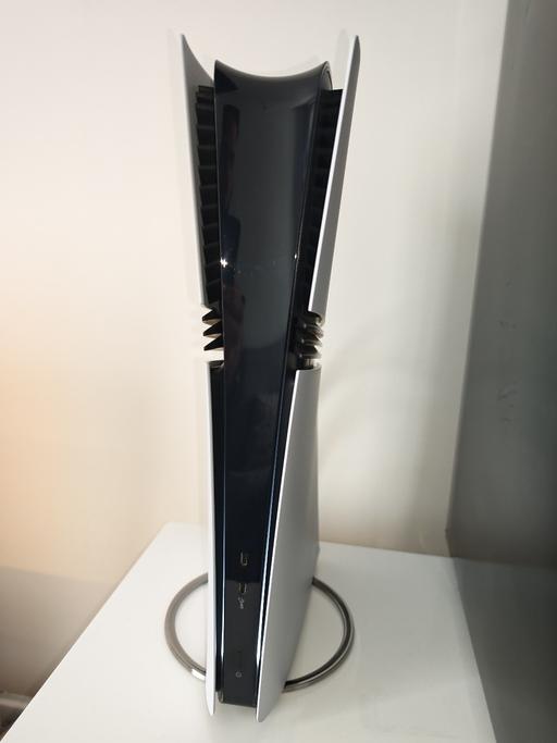 Buy & Sell Plaistow East London - Photos for PS5 Pro 2TB (White) + Stand + 1 Controller