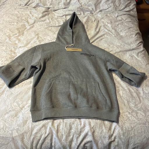 Buy & Sell Edenbridge Sevenoaks - Photos for Grey Essentials tracksuit