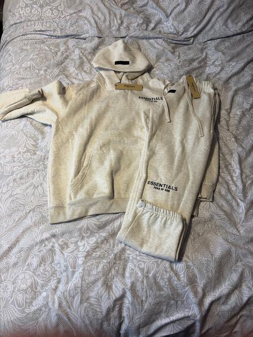 Buy & Sell Edenbridge Sevenoaks - Photos for Cream essentials tracksuits