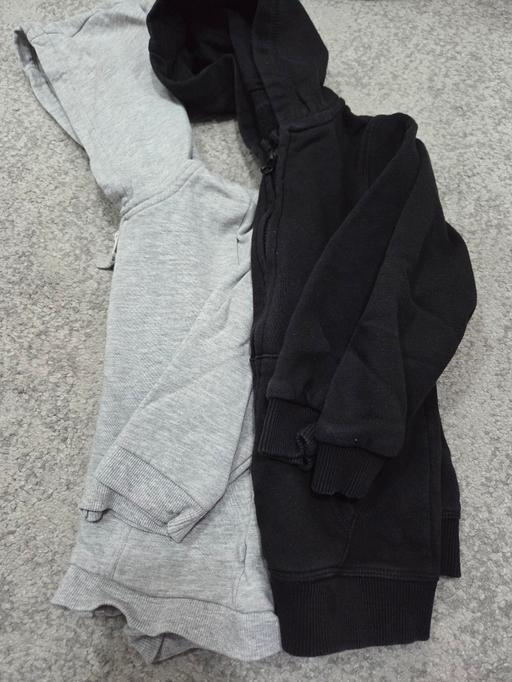 Buy & Sell Weston Point Halton - Photos for Age 4-5 zip up hooded jackets bundle