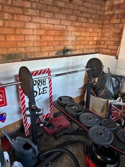 Buy & Sell Chalton Central Bedfordshire - Photos for Weights, bench and weight holder