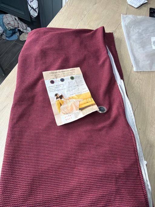 Buy & Sell Duckmanton Chesterfield - Photos for Heated blanket/shawl