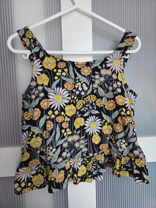 Buy & Sell Weston Point Halton - Photos for Age 4 NEXT summer top