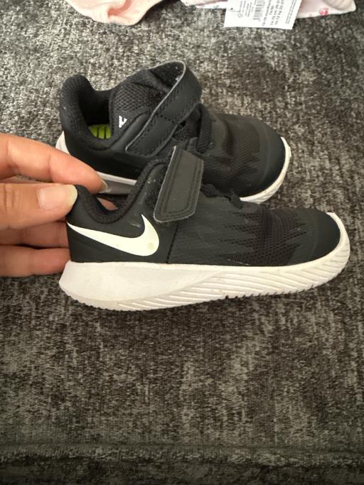 Buy & Sell Balham South West London - Photos for Nike toddler trainer size 3.5