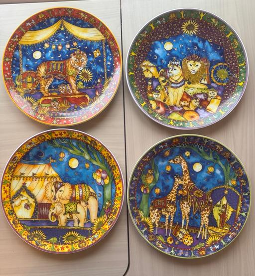 Buy & Sell Elm Park Havering - Photos for Royal Doulton bone china circus plates