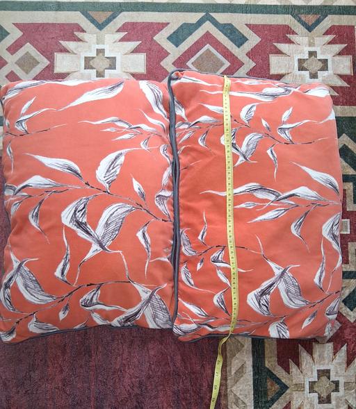 Buy & Sell Woodgate Birmingham - Photos for A pair large cushions