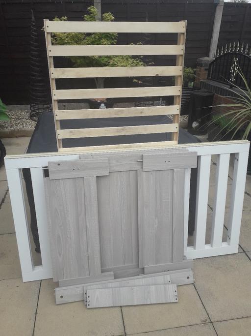 Buy & Sell Hill Top Sandwell - Photos for cot and toddler bed