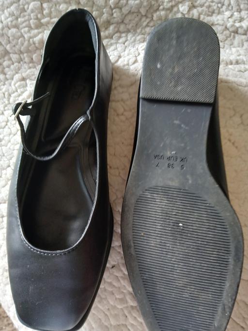 Buy & Sell Oxley Wolverhampton - Photos for black flat shoe 5