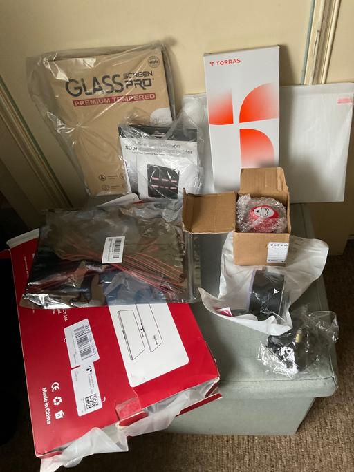 Buy & Sell Tipton Sandwell - Photos for carboot bundle
