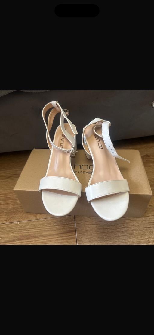 Buy & Sell Enfield Lock Enfield - Photos for Cream Block Heel Sandals – Boohoo