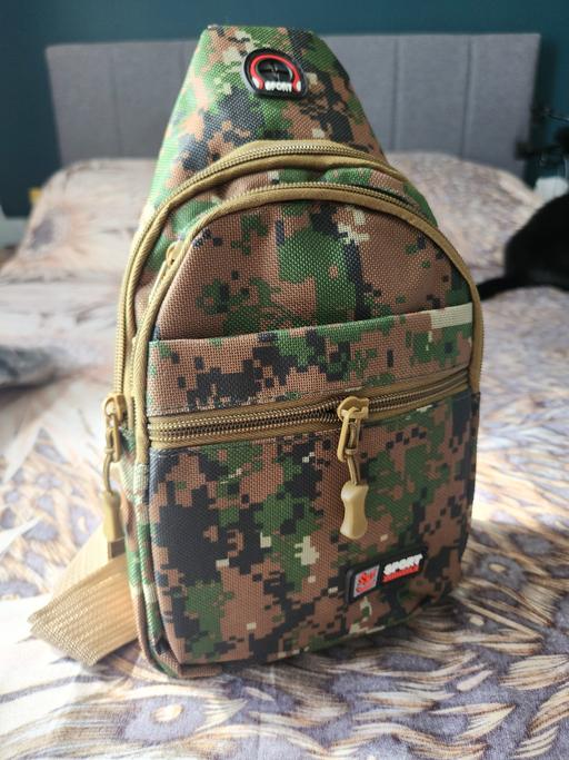 Buy & Sell Luton Bedfordshire - Photos for Crossbody cool design messenger chest bag