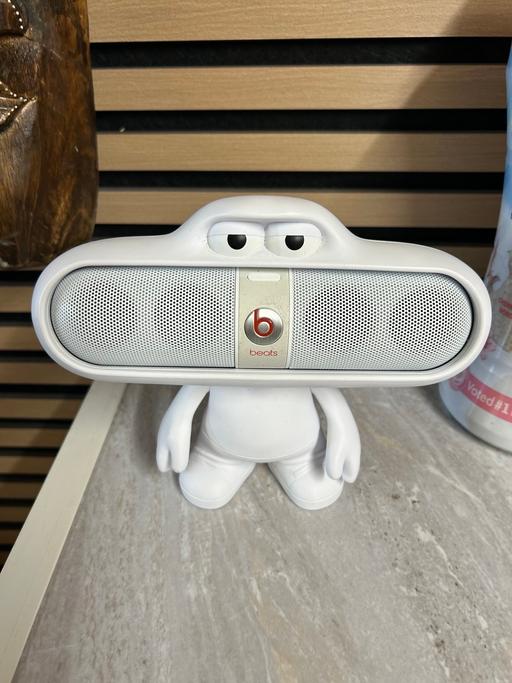 Buy & Sell Rookery Newcastle-under-Lyme - Photos for Beats Pill with little dude