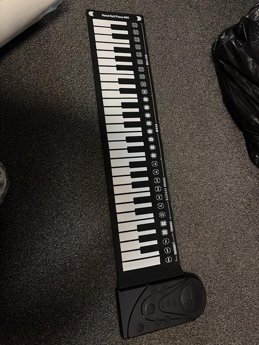 Buy & Sell Poolsbrook Chesterfield - Photos for Hand roll piano