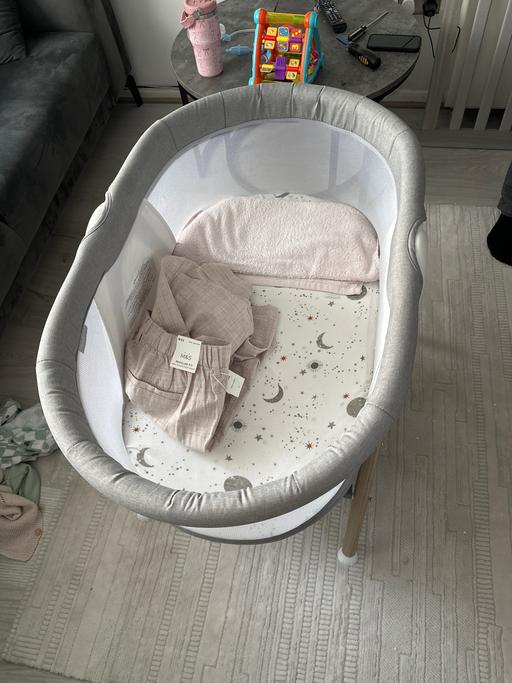 Buy & Sell Freezywater North London - Photos for Babies Moses Basket