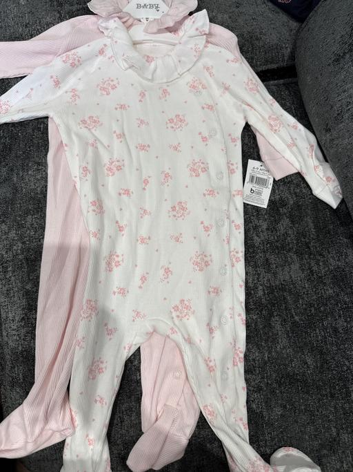 Buy & Sell Saltley Birmingham - Photos for 6-9 pink and white sleepsuit