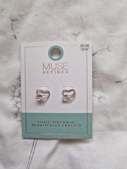 Buy & Sell Ramsgate Thanet - Photos for bn heart earrings
