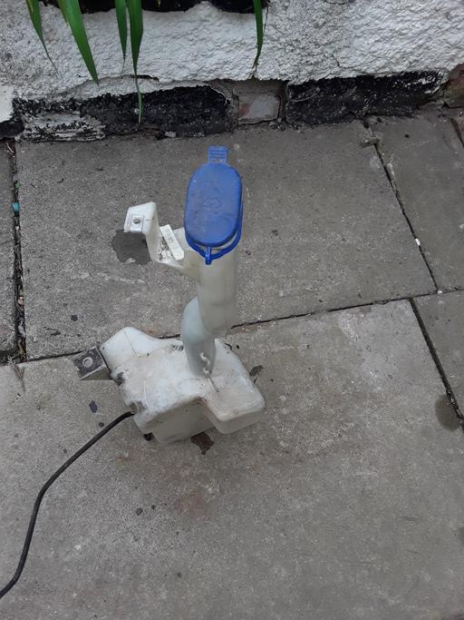 Vehicles Hopwood Bromsgrove - Photos for Ford transit 2013 windscreen washer bottle