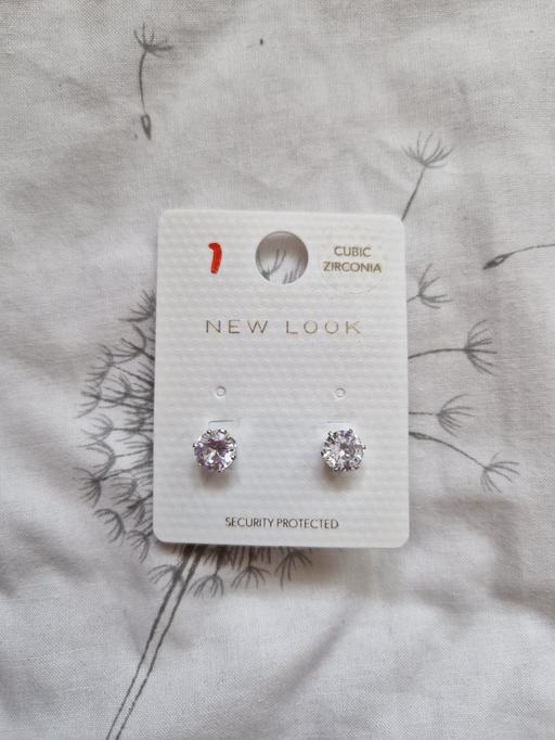 Buy & Sell Ramsgate Thanet - Photos for bn diamanté earrings