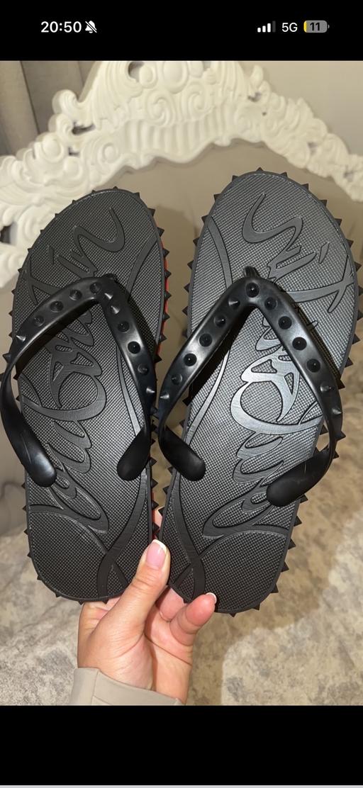 Buy & Sell Norton Stockton-on-Tees - Photos for CL red bottom flip flops size 7 women