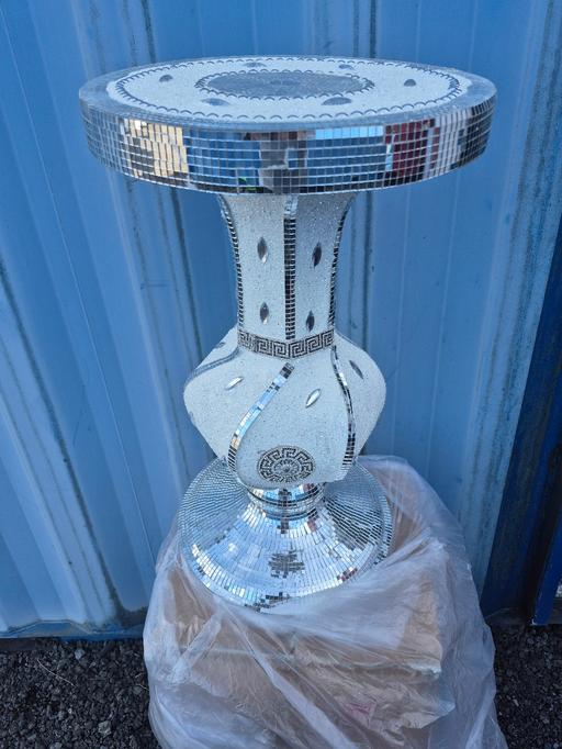 Buy & Sell Skewen Neath Port Talbot - Wales - Photos for VERSACE bling stand
