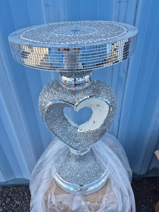 Buy & Sell Skewen Neath Port Talbot - Wales - Photos for bling heart stand
