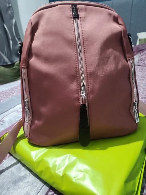 Buy & Sell Luton Bedfordshire - Photos for Women pink backpack travel office bag