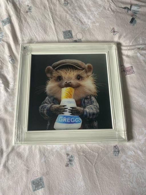 Buy & Sell Walton on the Hill Reigate and Banstead - Photos for Animal Greggs Sausage Roll Print in Frame