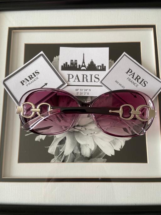 Buy & Sell Hamilton South Lanarkshire - Photos for Lovely new sunglasses