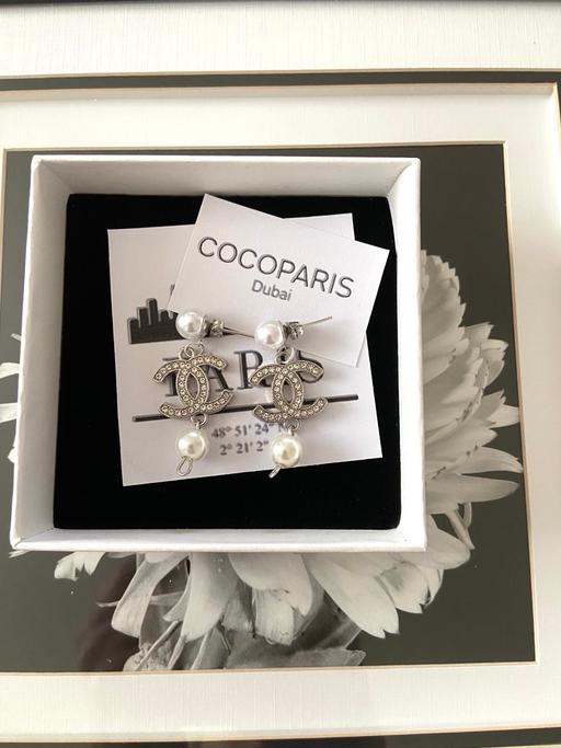 Buy & Sell Hamilton South Lanarkshire - Photos for Lovely new boxed earrings