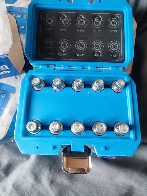 Vehicles Ramsgate Thanet - Photos for BMW MASTER LOCKING WHEEL SET 10PC