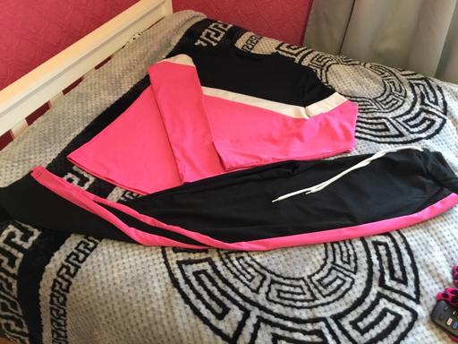 Buy & Sell Woodcross Wolverhampton - Photos for Size S Summer Track Suit in Good Condition