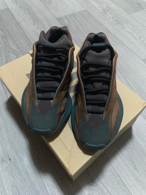 Buy & Sell Forest Gate East London - Photos for Yeezy
