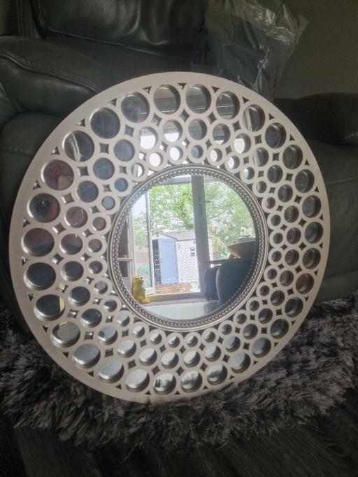 Buy & Sell Longley Sheffield - Photos for Silver round mirror