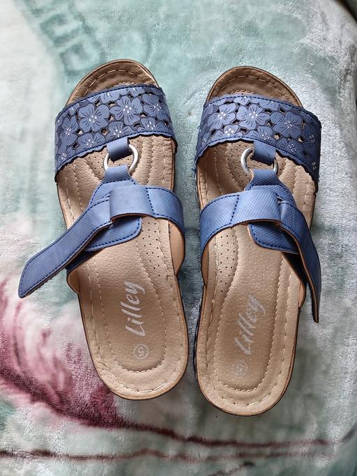 Buy & Sell Hadley Telford and Wrekin - Photos for sandles size 5