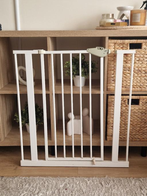Buy & Sell Hall Green Birmingham - Photos for white pressure fit baby stair gate