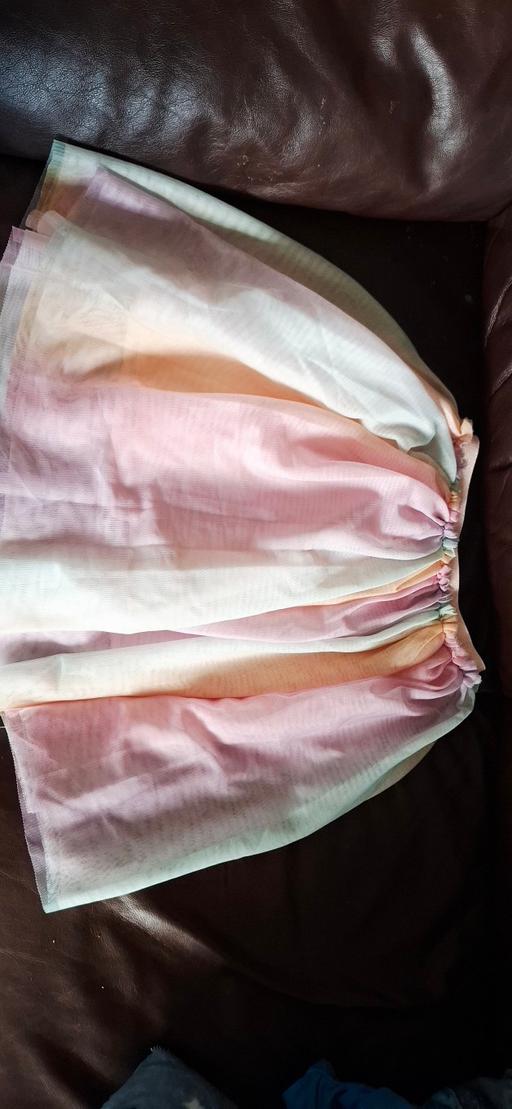  — Girls skirt
