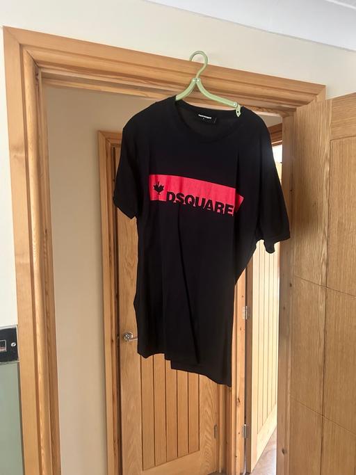 Buy & Sell Poulton Wiltshire - Photos for Dsquared black T-shirt